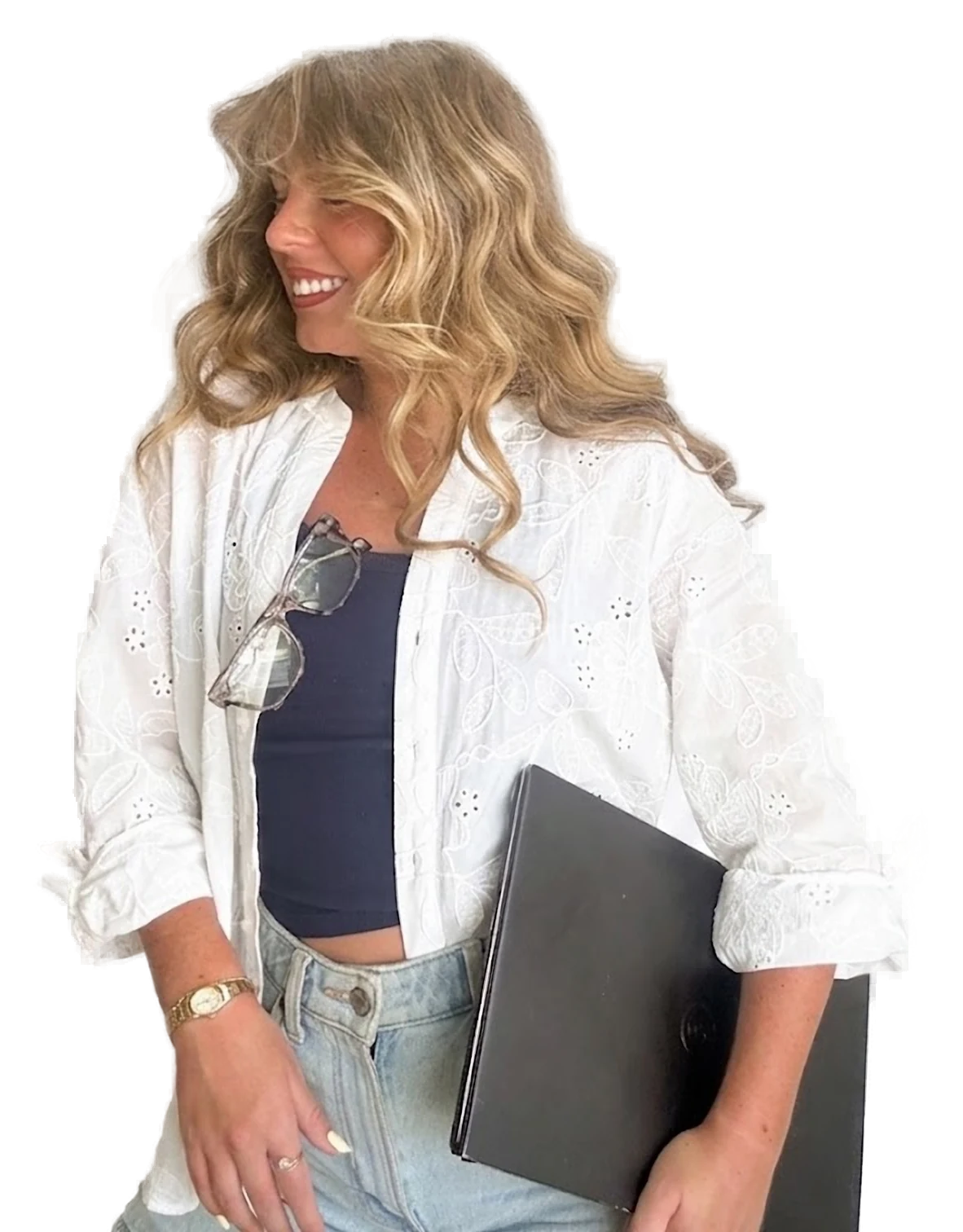 Avery Leanne Fox holding her laptop